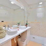 Sanjuan18 With Hot Tub Spainsunrentals 1155