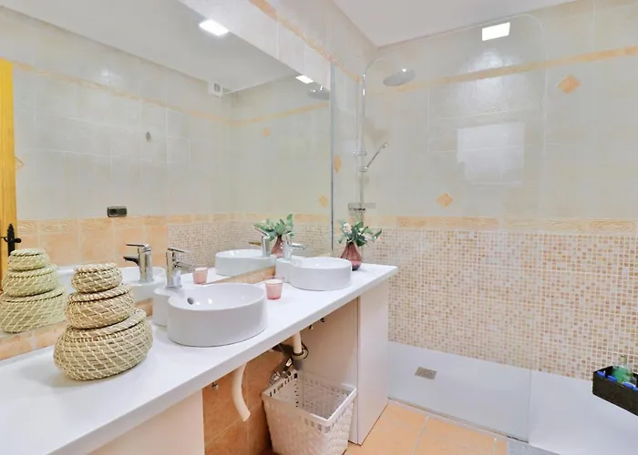 Sanjuan18 With Hot Tub Spainsunrentals 1155