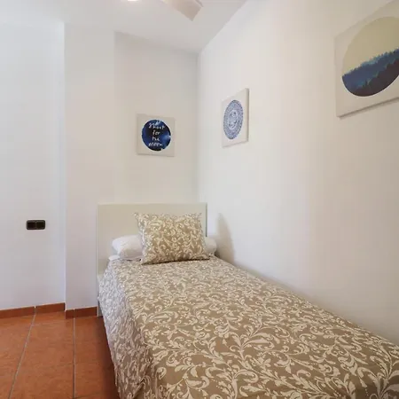 Sanjuan18 With Hot Tub Spainsunrentals 1155