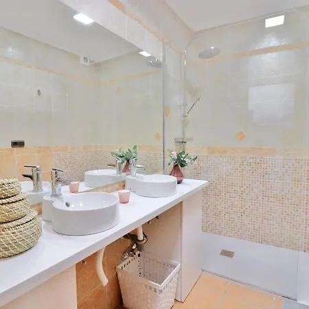 Sanjuan18 With Hot Tub Spainsunrentals 1155